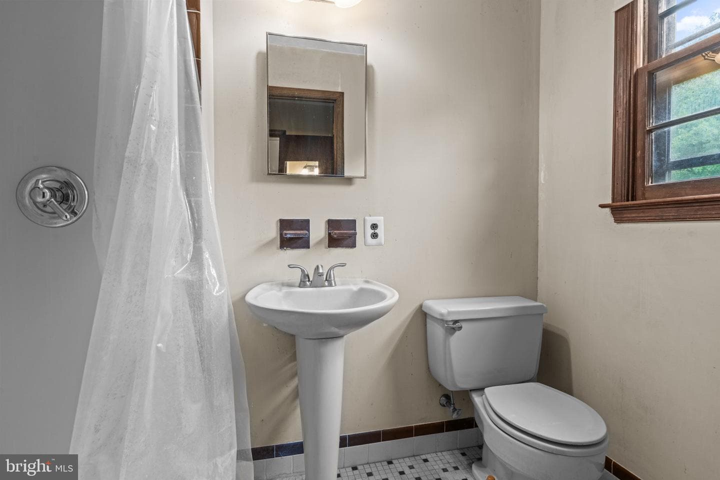 67 Harvest Road photo 21