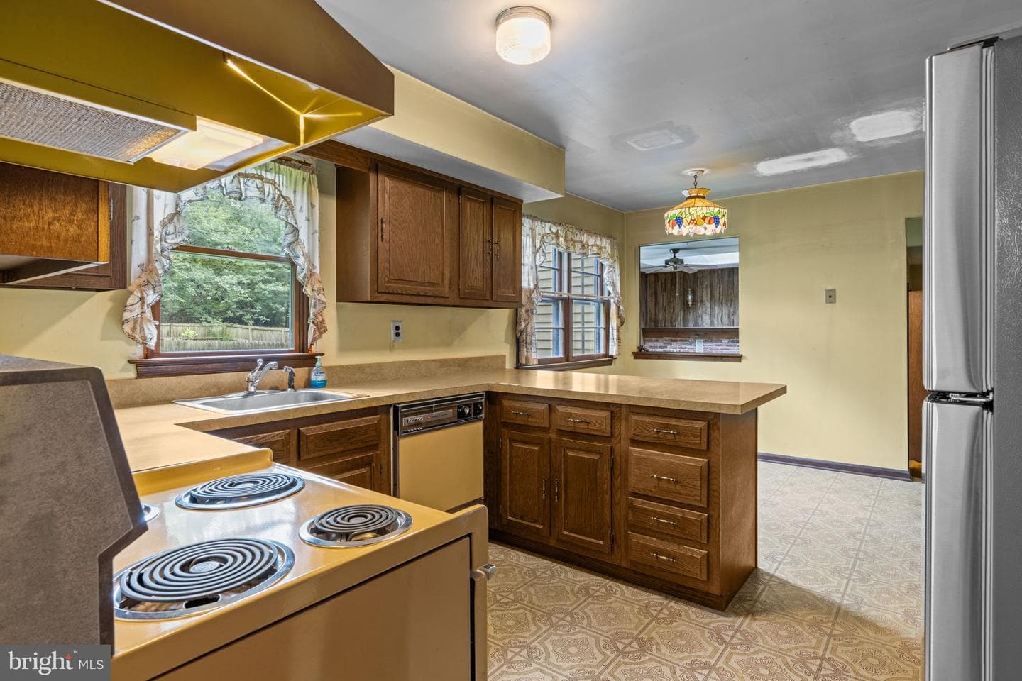 67 Harvest Road photo 8