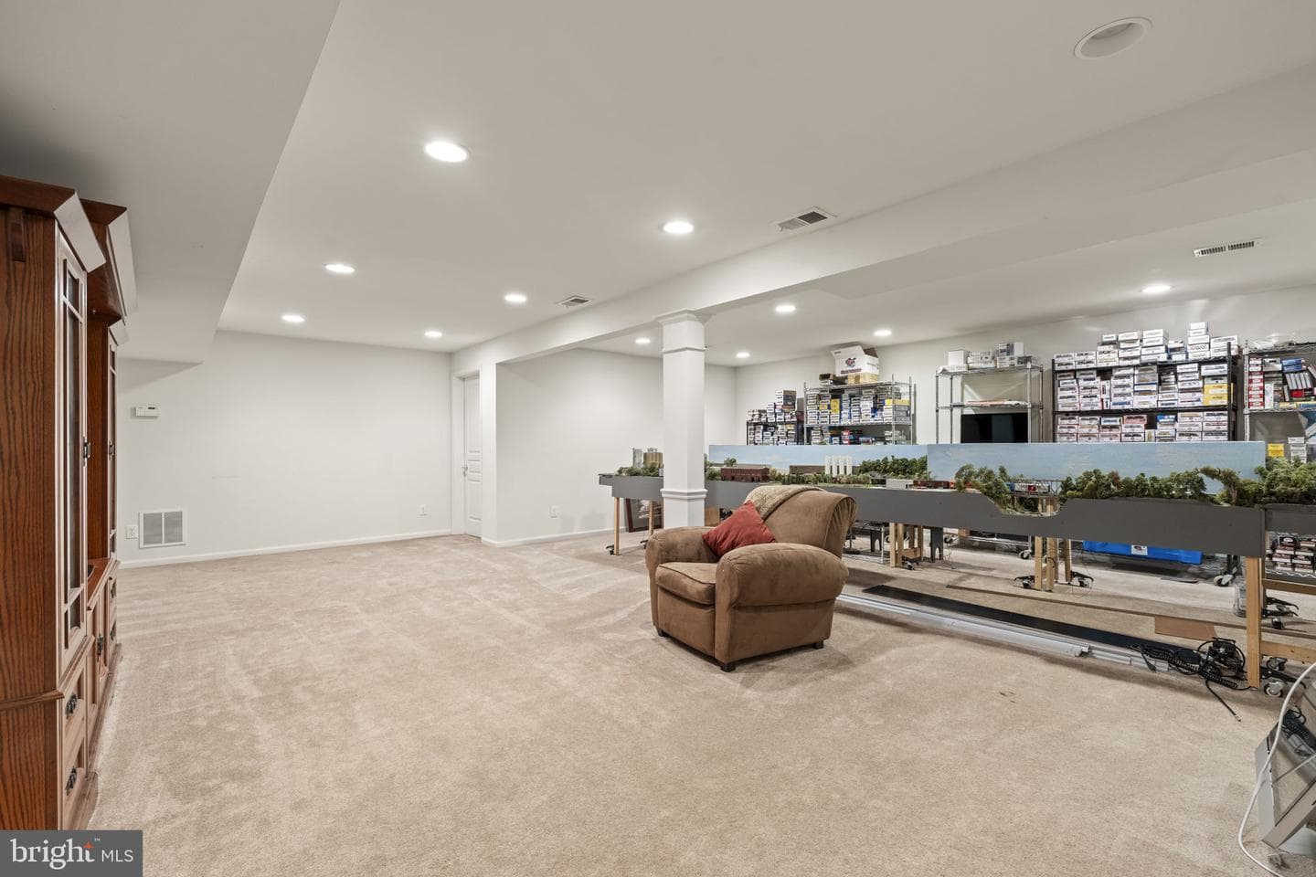 412 Darrah Drive photo 38