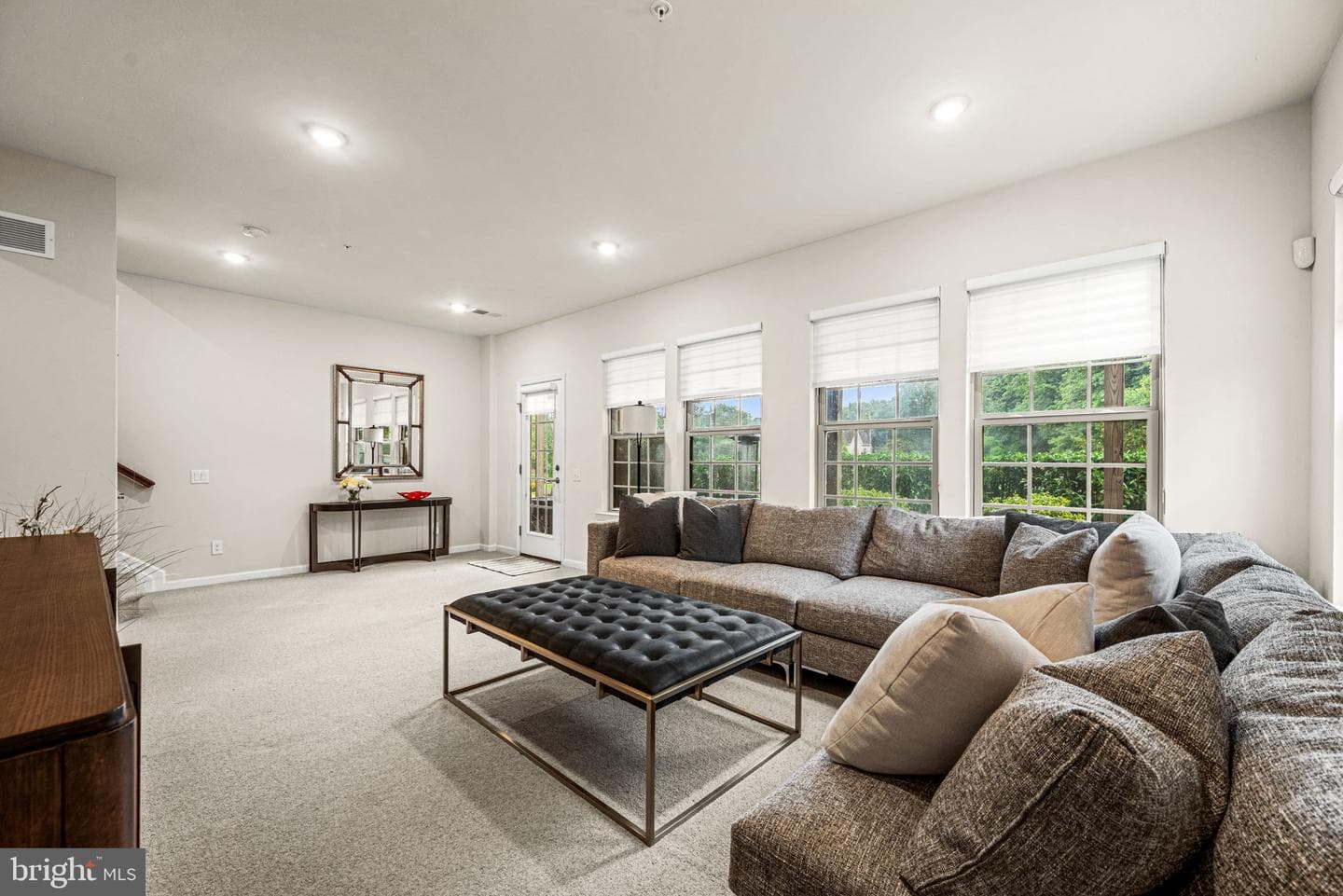 464 Rowan Street photo 27