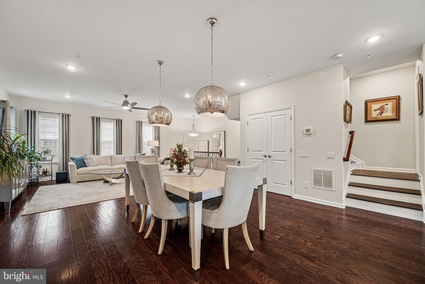 464 Rowan Street photo 6