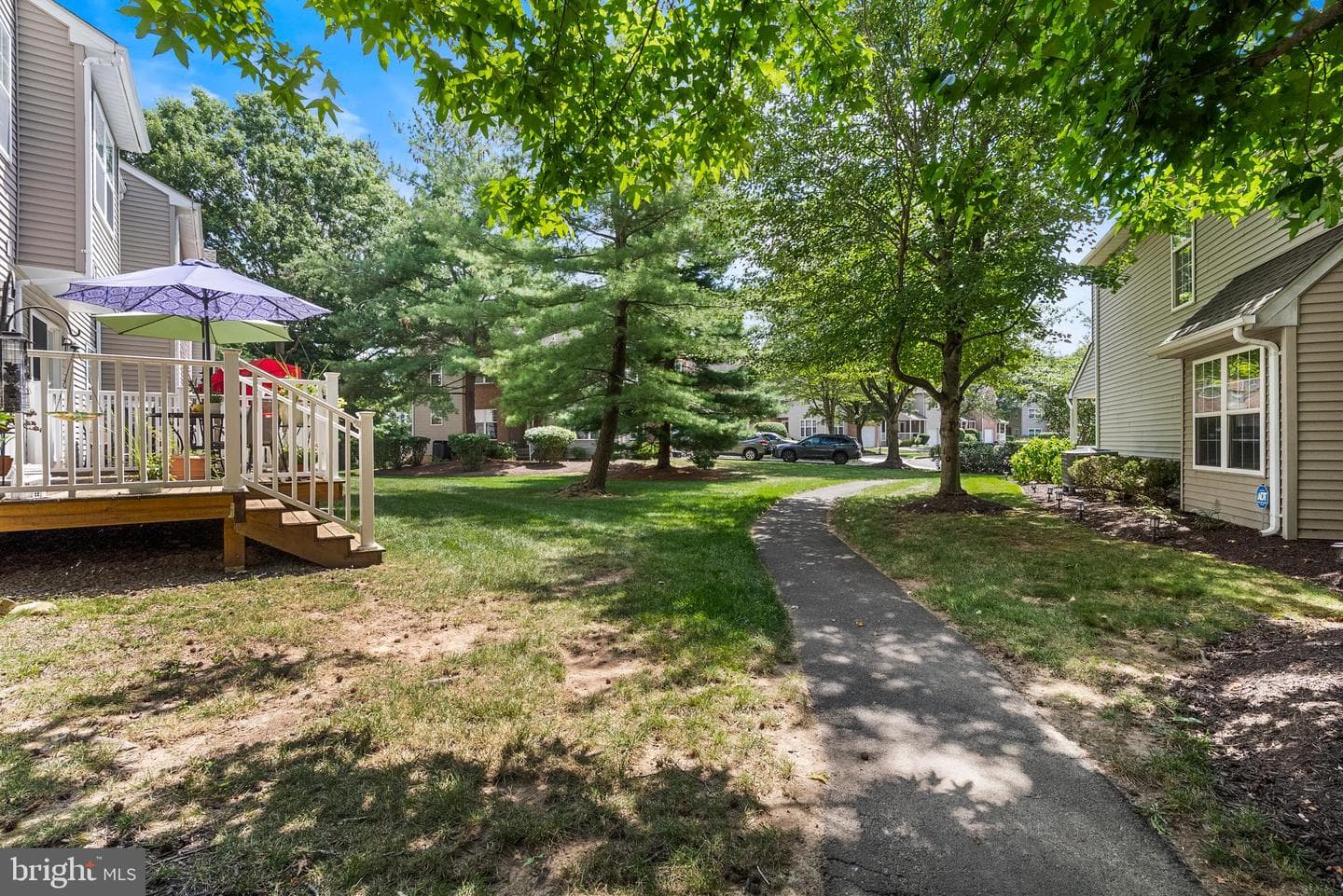 143 Bishops Gate Lane photo 37
