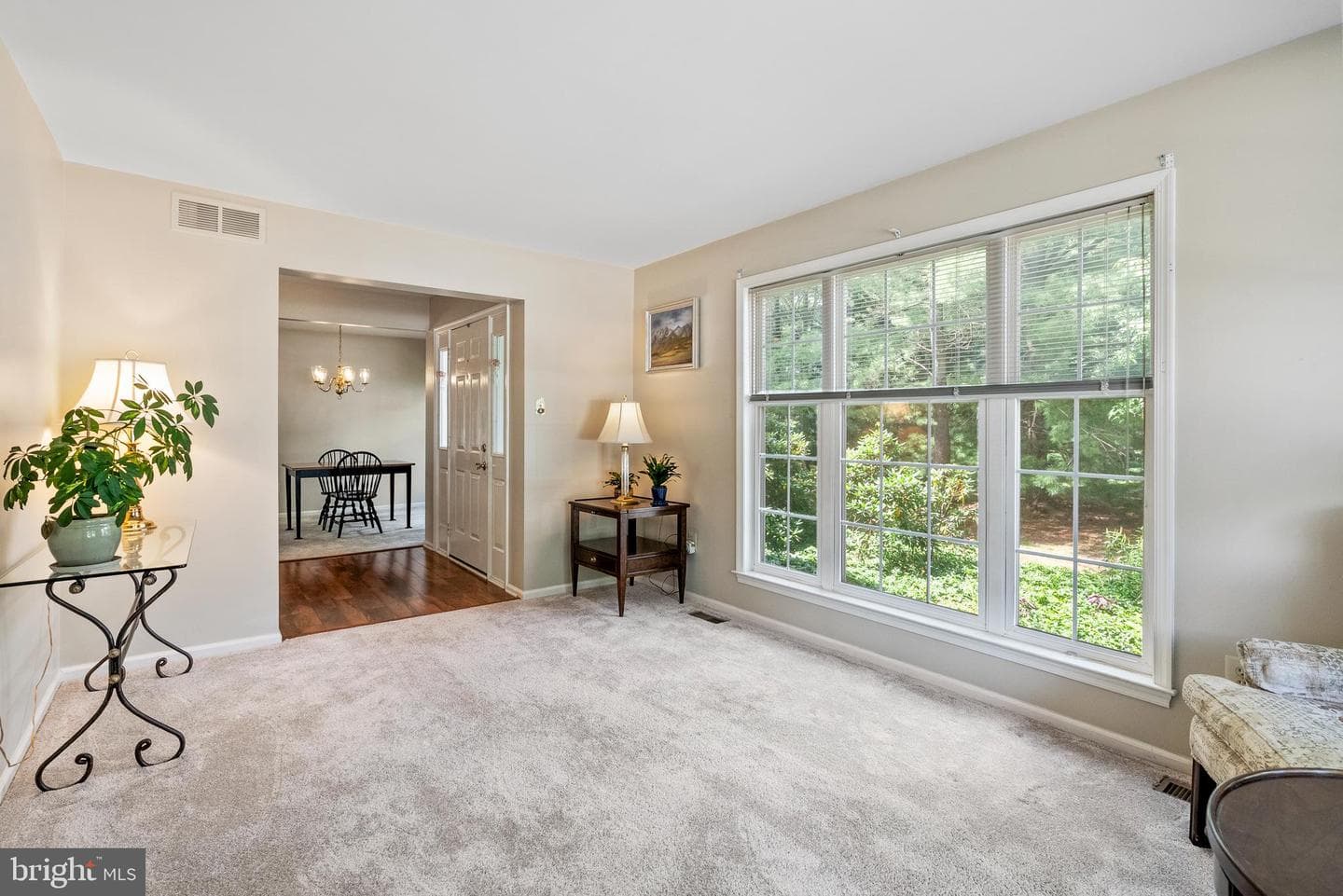 143 Bishops Gate Lane photo 8