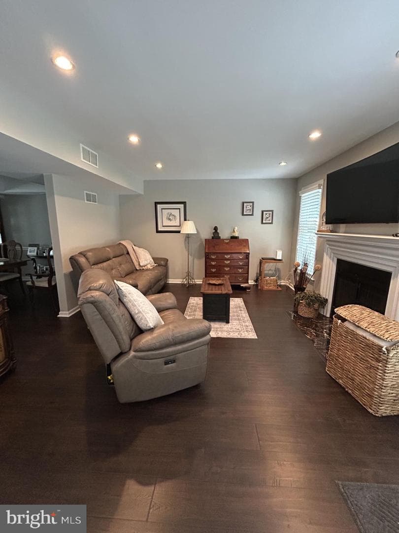 315 Rowantree Circle photo 12