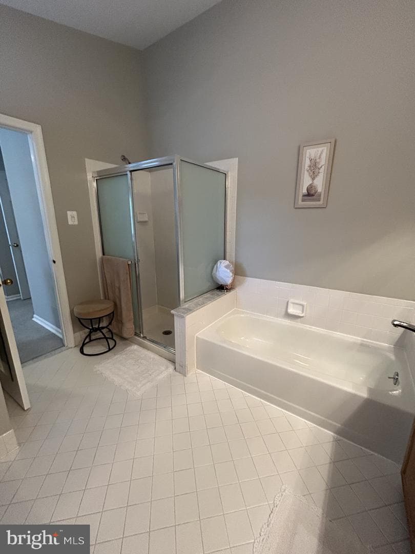 315 Rowantree Circle photo 4