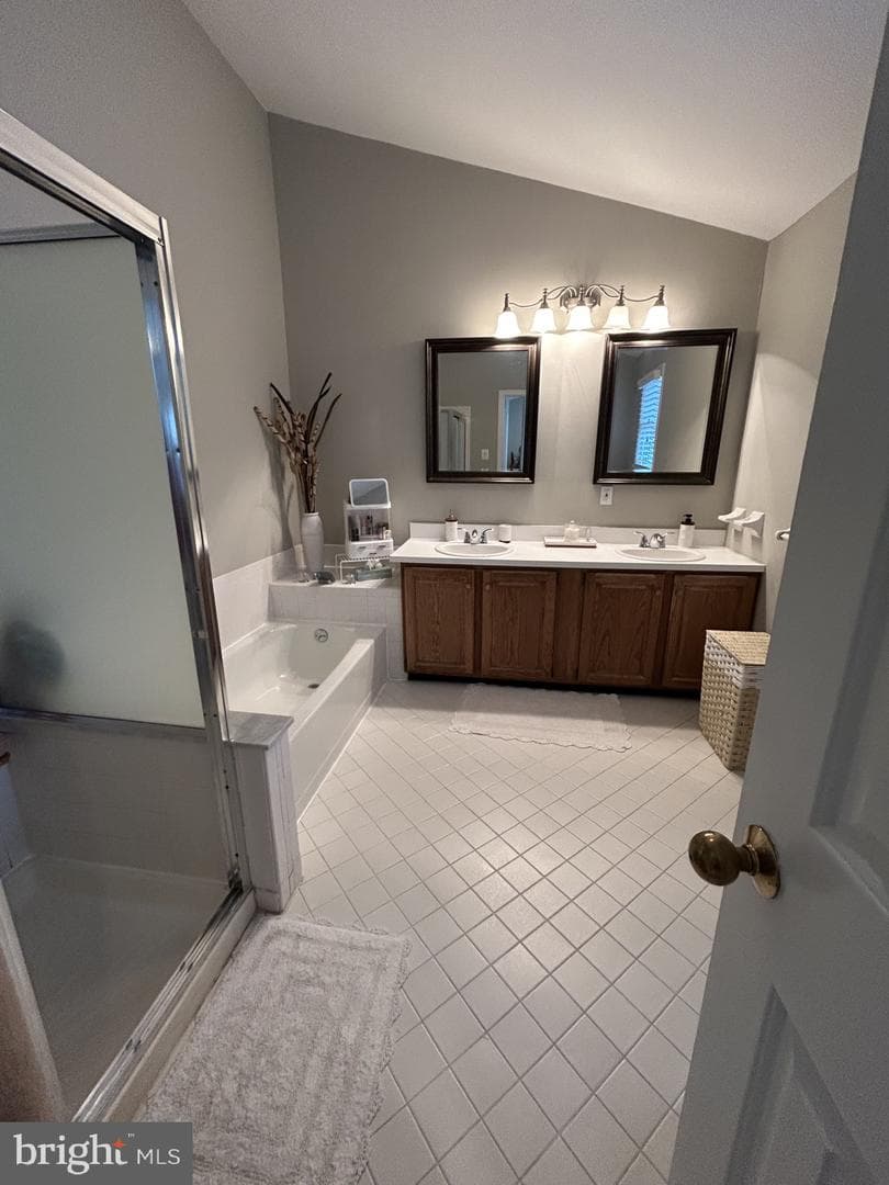 315 Rowantree Circle photo 5