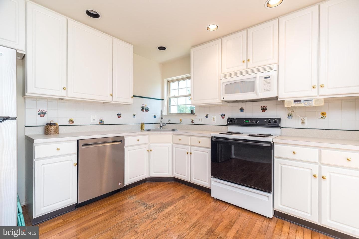 106 Larkspur Court photo 18