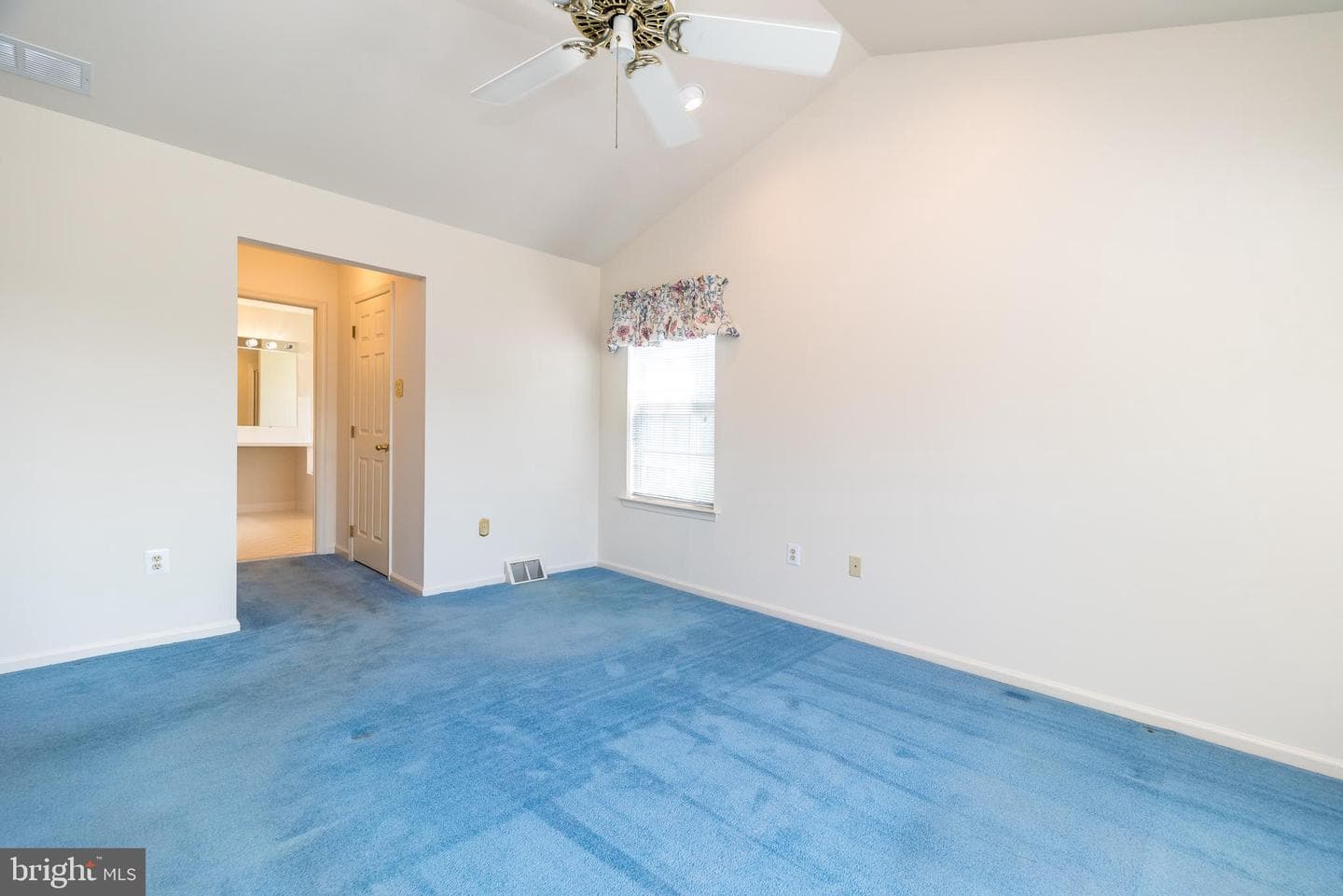 106 Larkspur Court photo 28