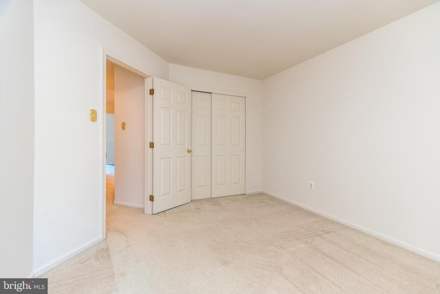 106 Larkspur Court photo 35