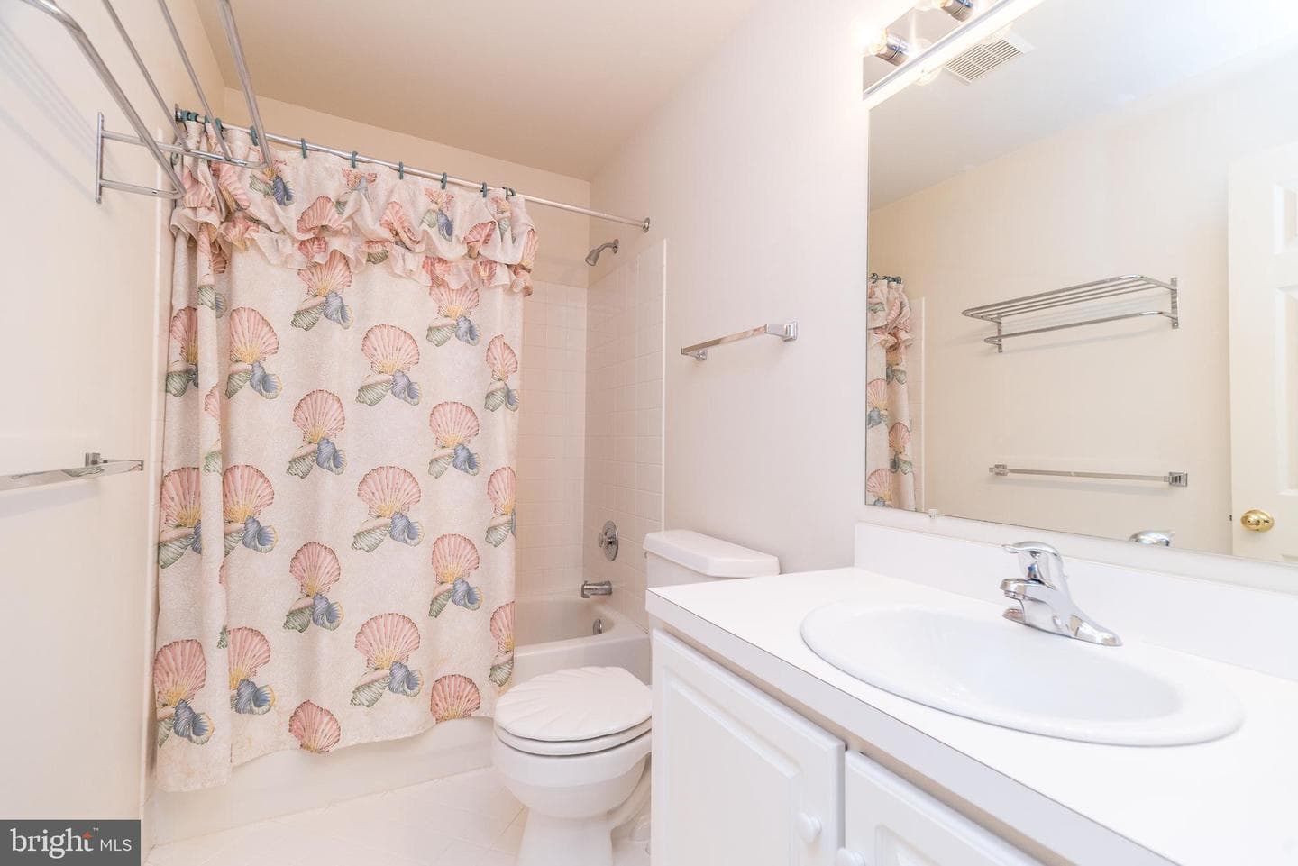 106 Larkspur Court photo 38