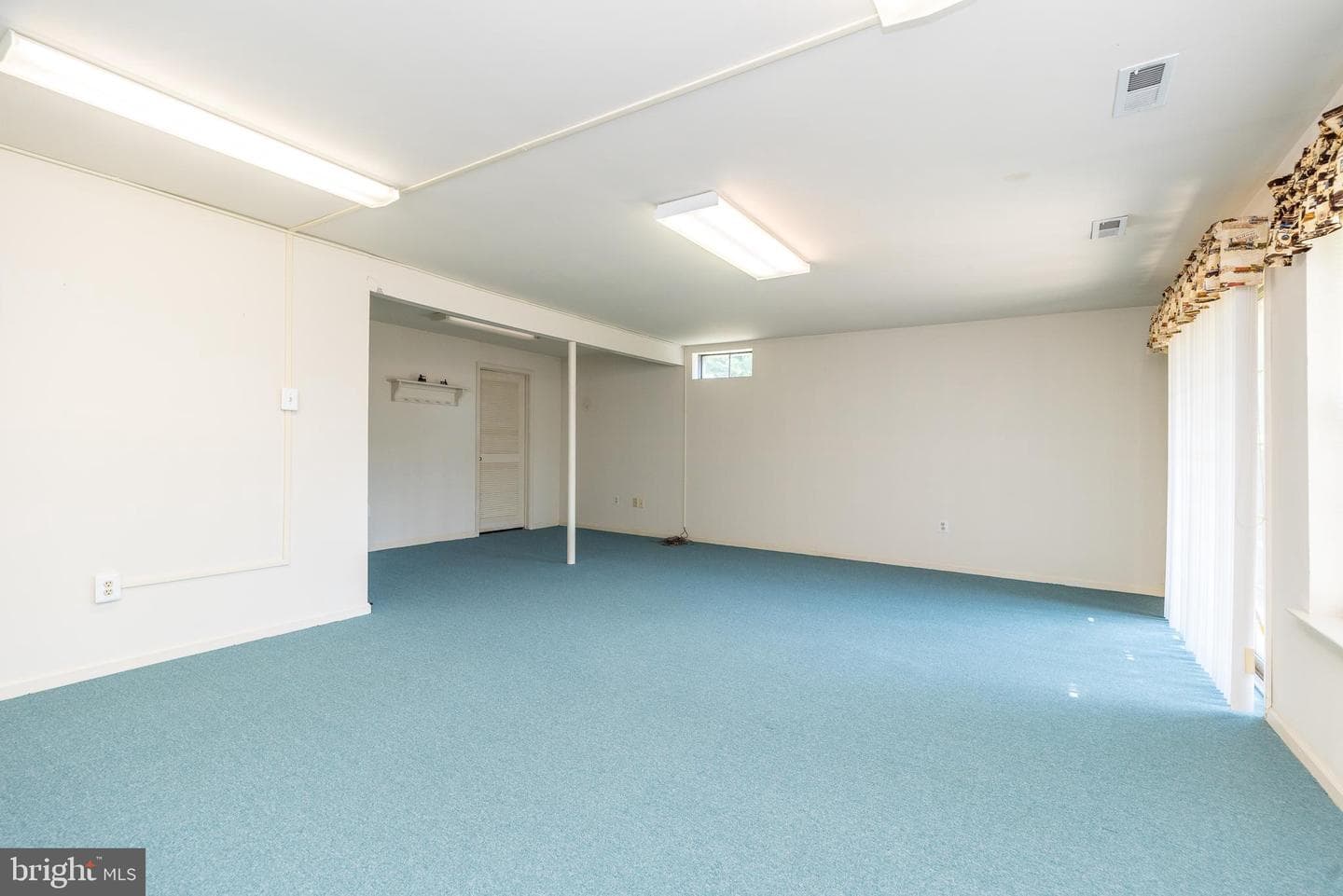 106 Larkspur Court photo 40