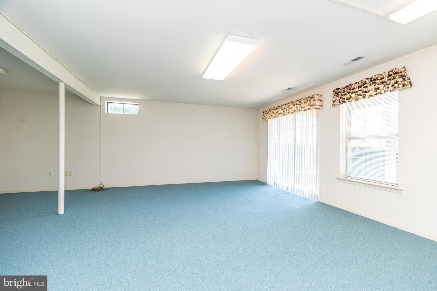 106 Larkspur Court photo 41