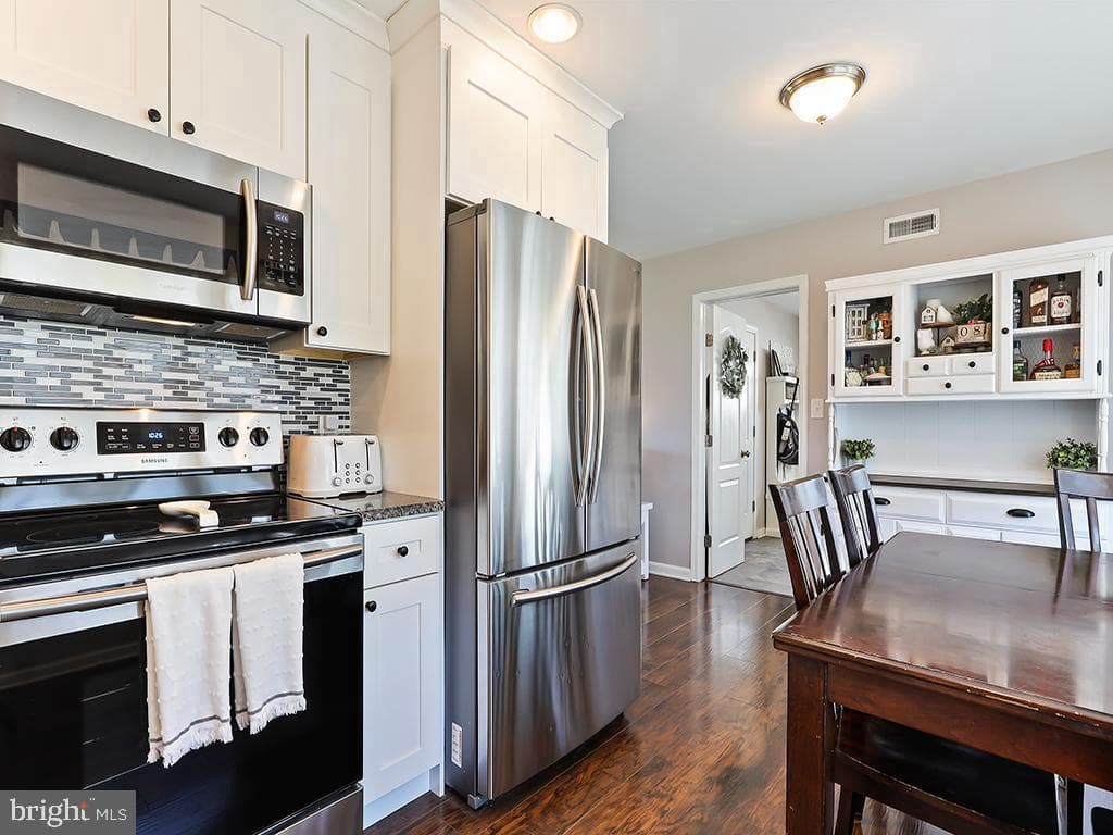 34 Parkside Circle photo 11