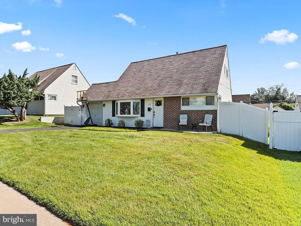 34 Parkside Circle photo 2