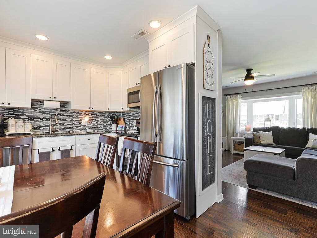 34 Parkside Circle photo 7