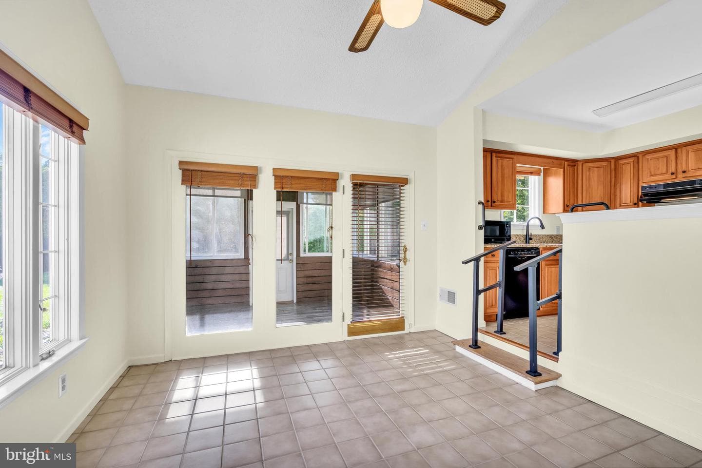503 Jenny Drive photo 18