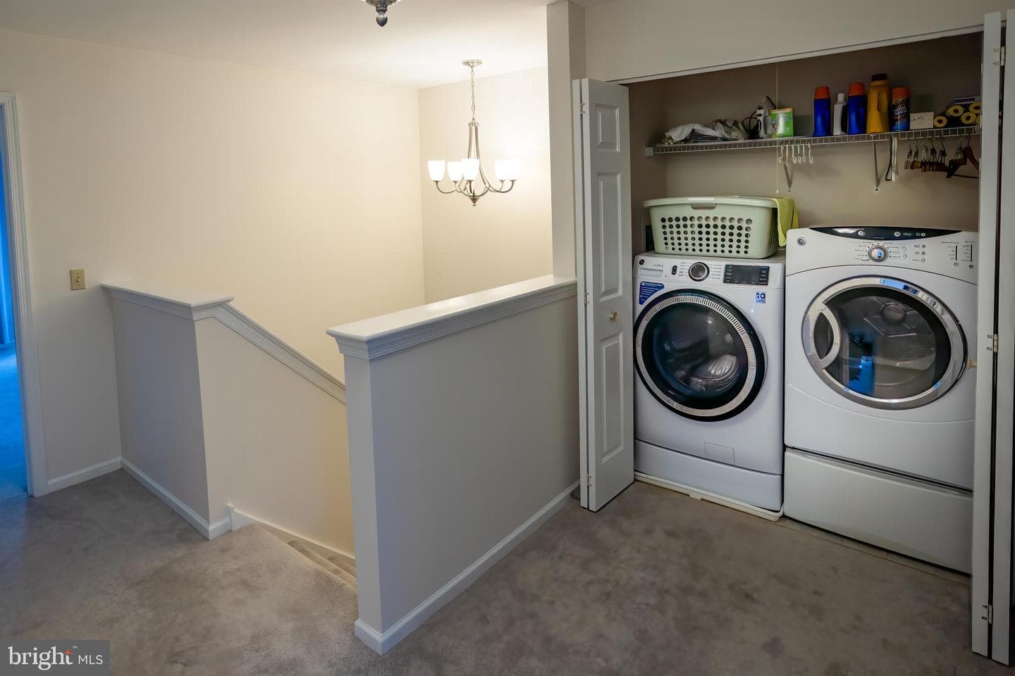 512 Campus Drive photo 19