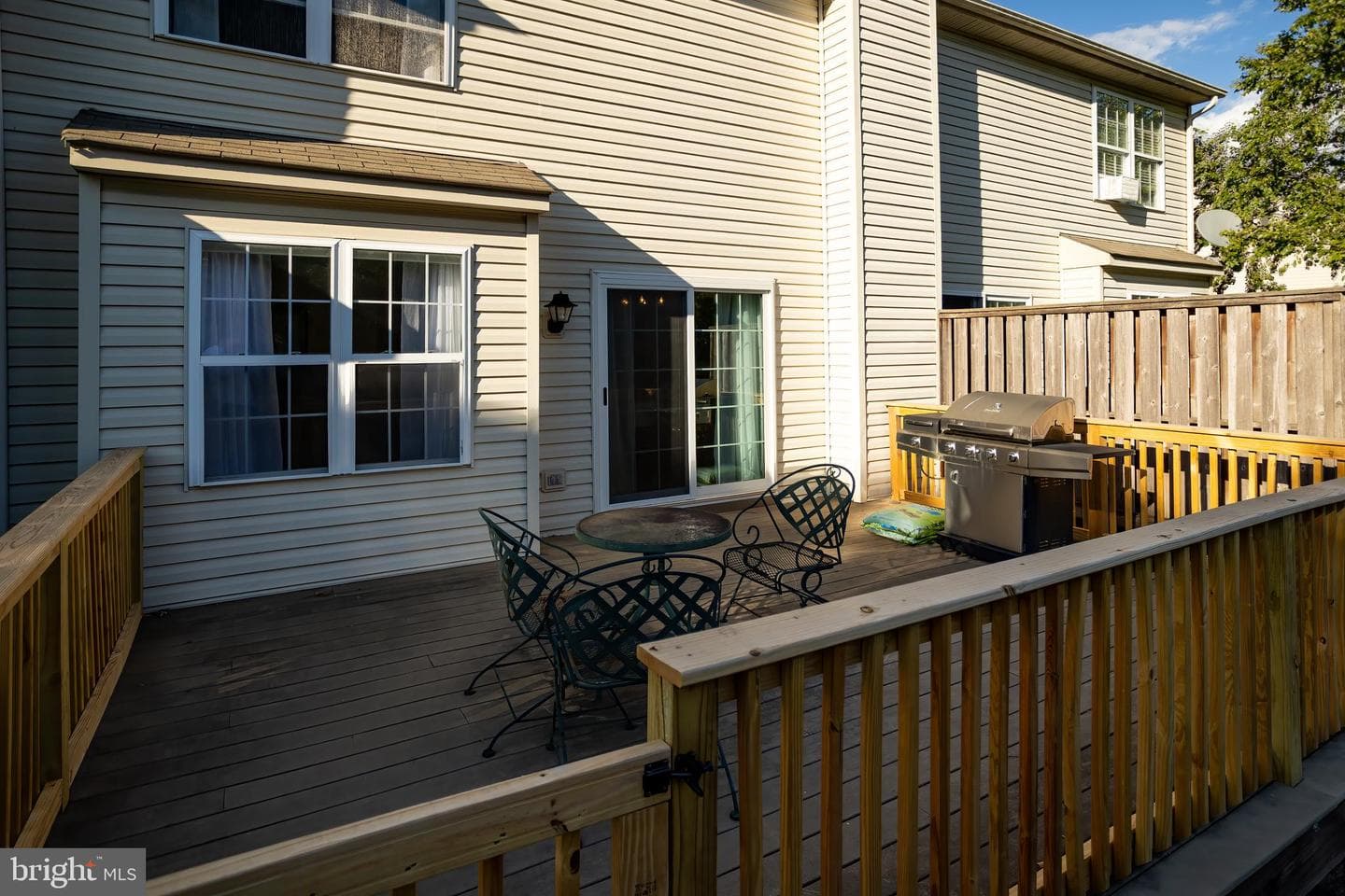 512 Campus Drive photo 29