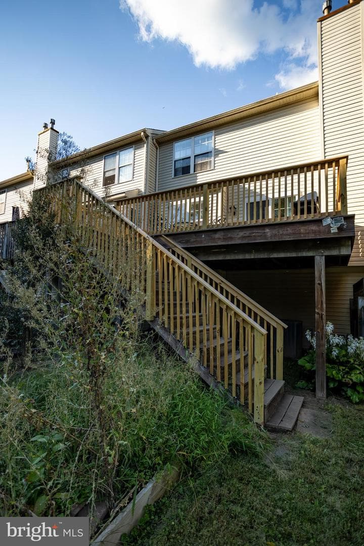 512 Campus Drive photo 30