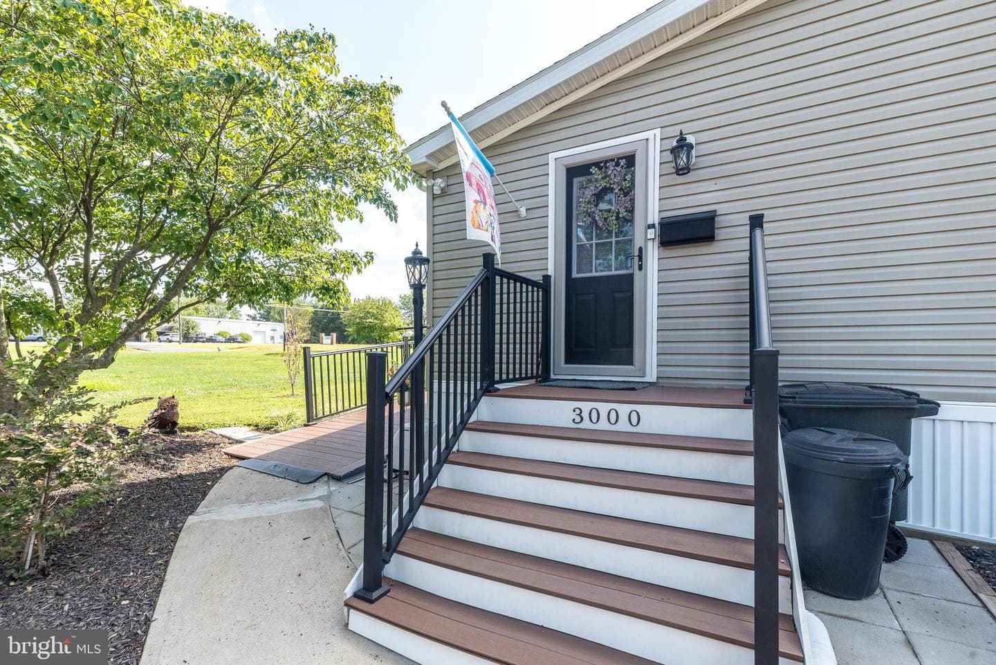 3000 Walnut Lane photo 2