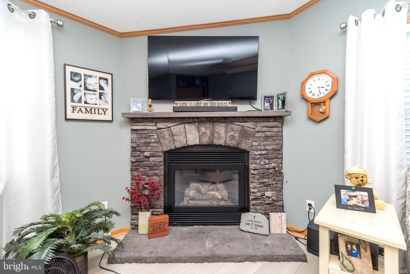 3000 Walnut Lane photo 25