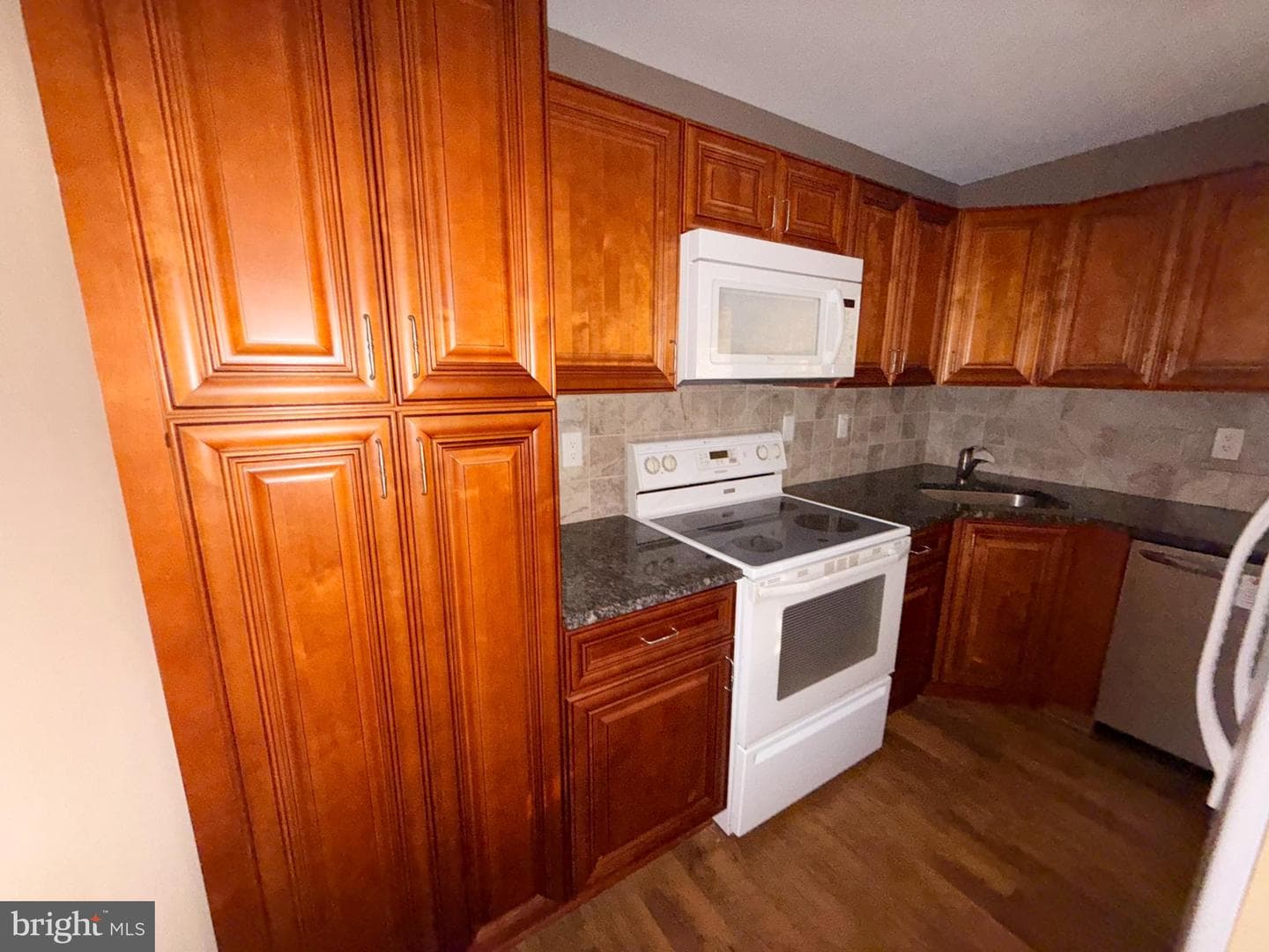 9017 Heritage Place #9 photo 9