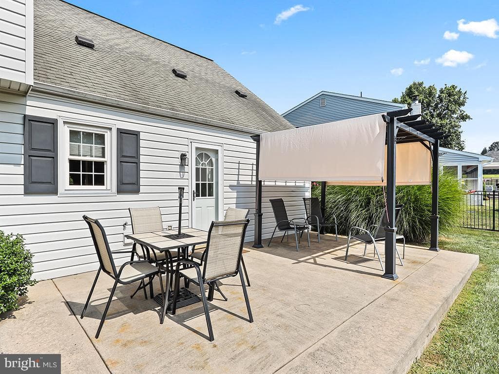 178 Chapel Drive photo 36