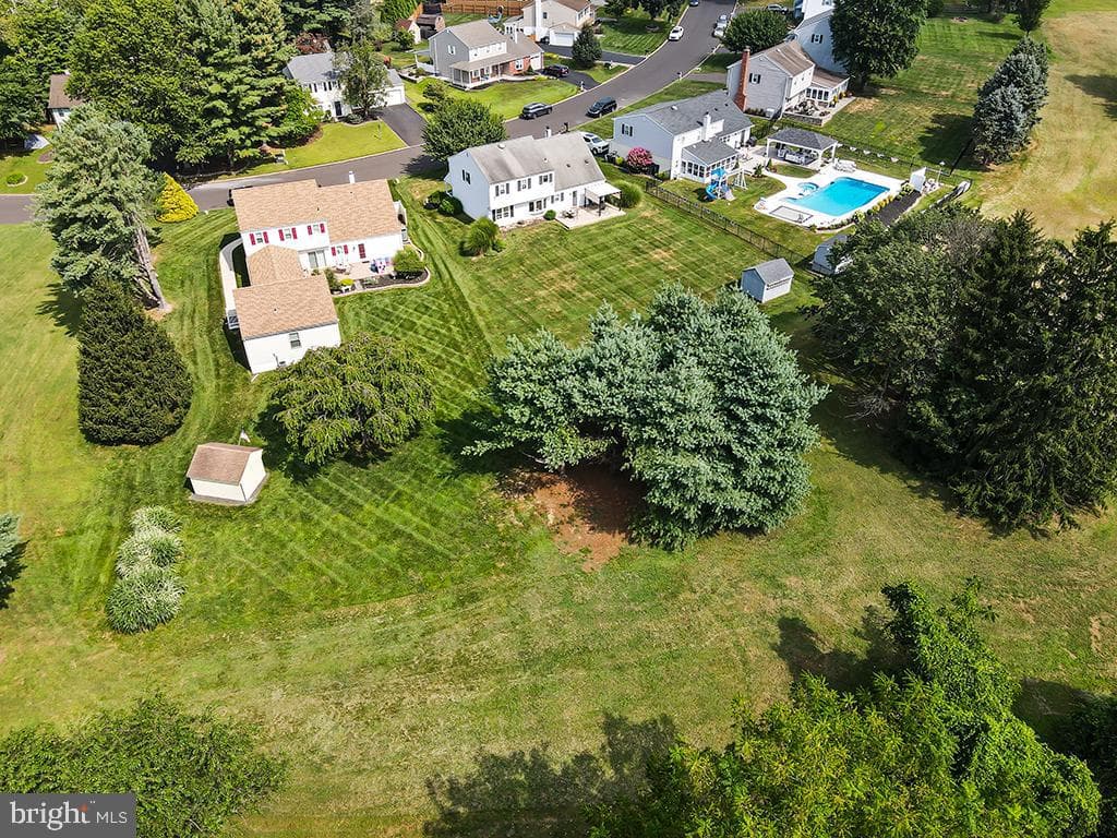178 Chapel Drive photo 40