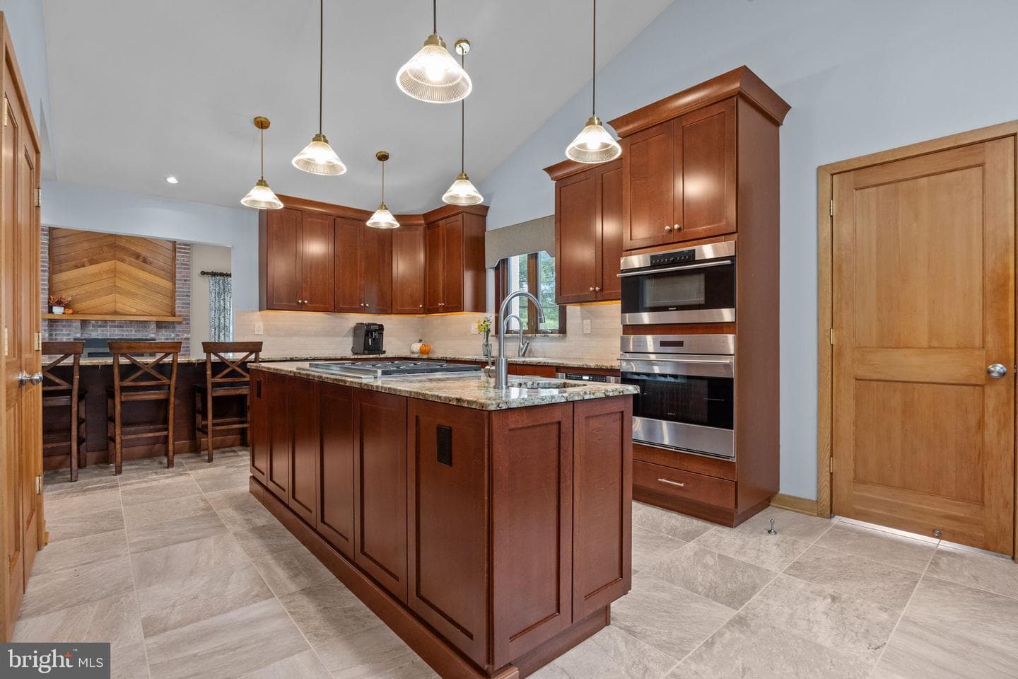 510 Pin Oak Drive photo 12