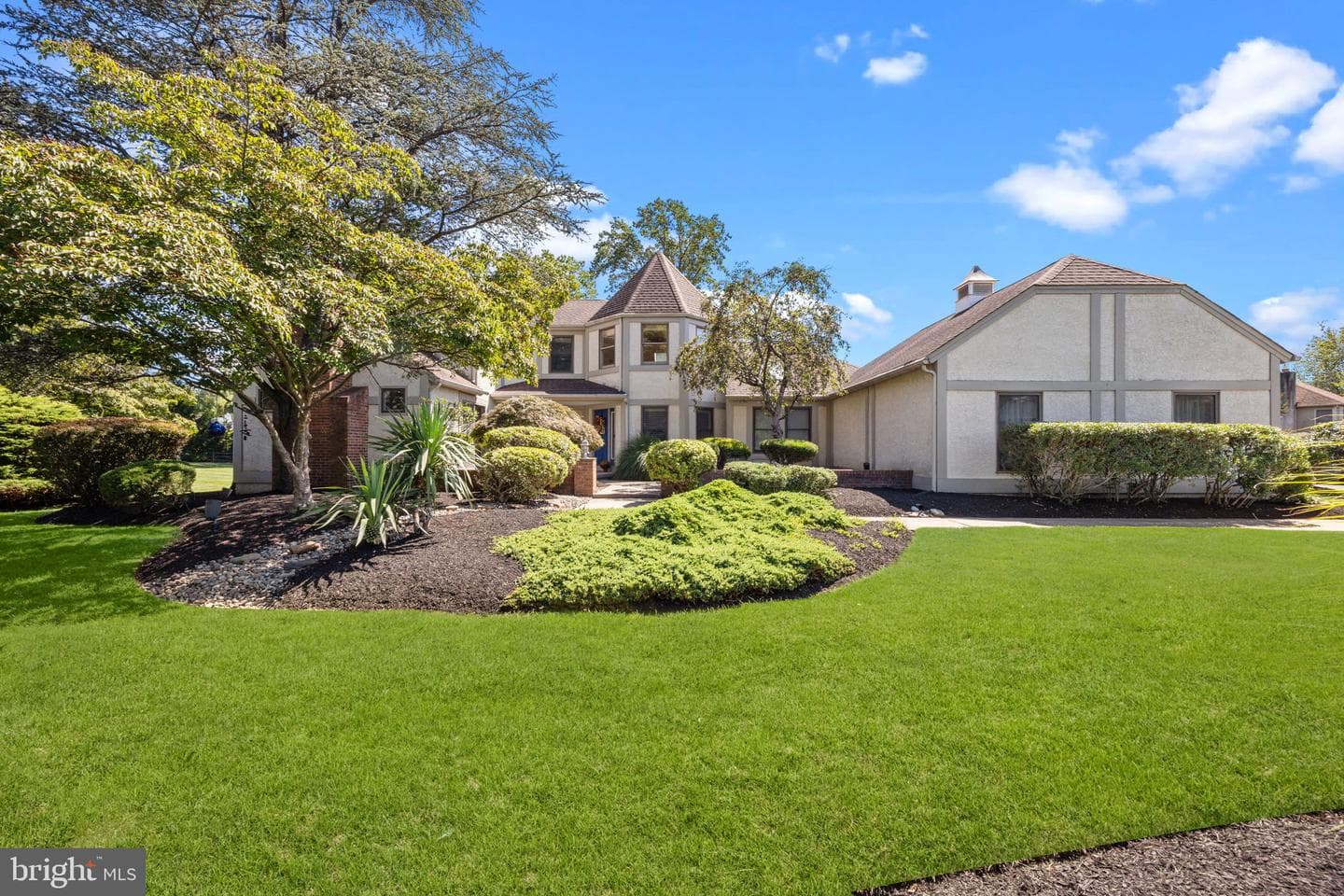 510 Pin Oak Drive photo 2