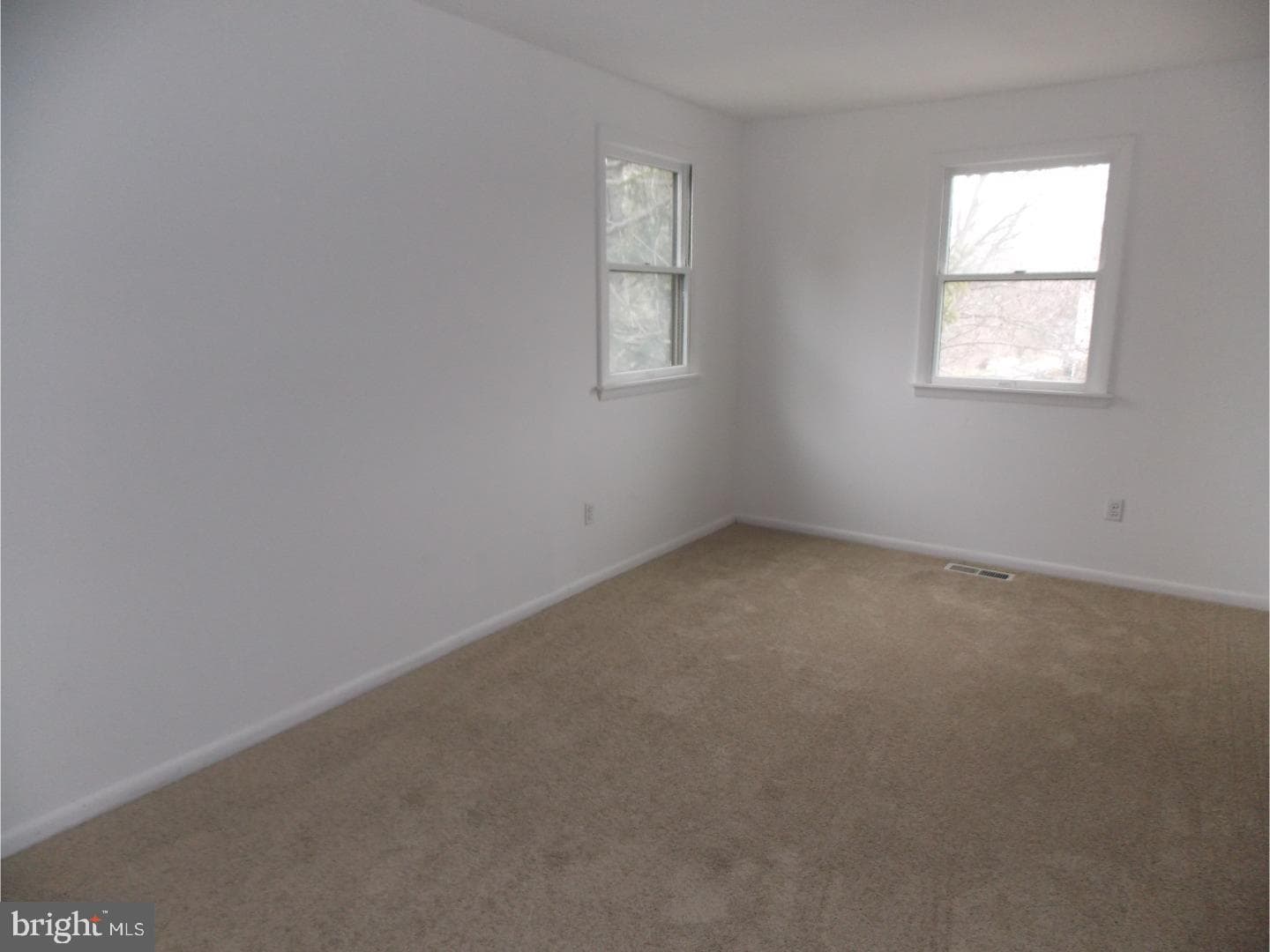 1024 Gates photo 12