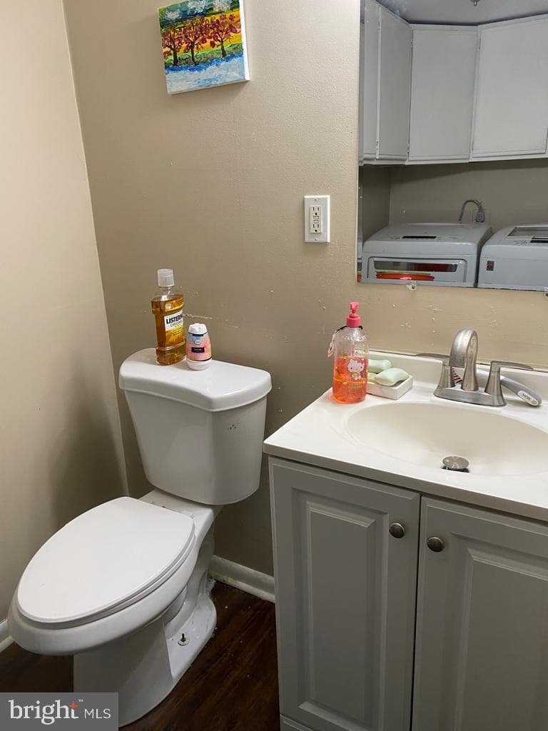 1024 Gates photo 15