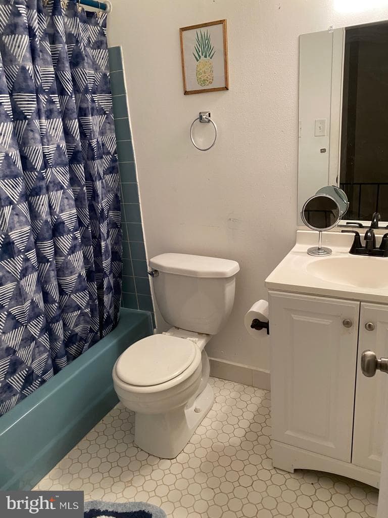 1024 Gates photo 16