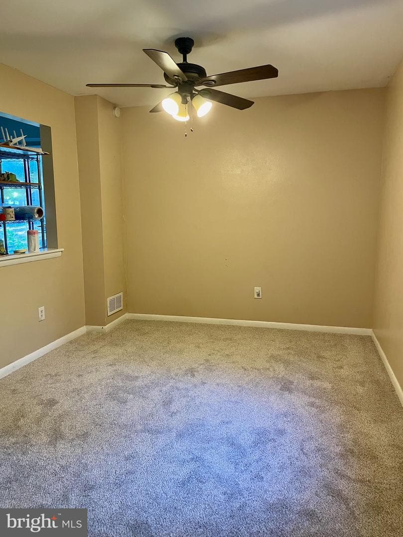 1024 Gates photo 25