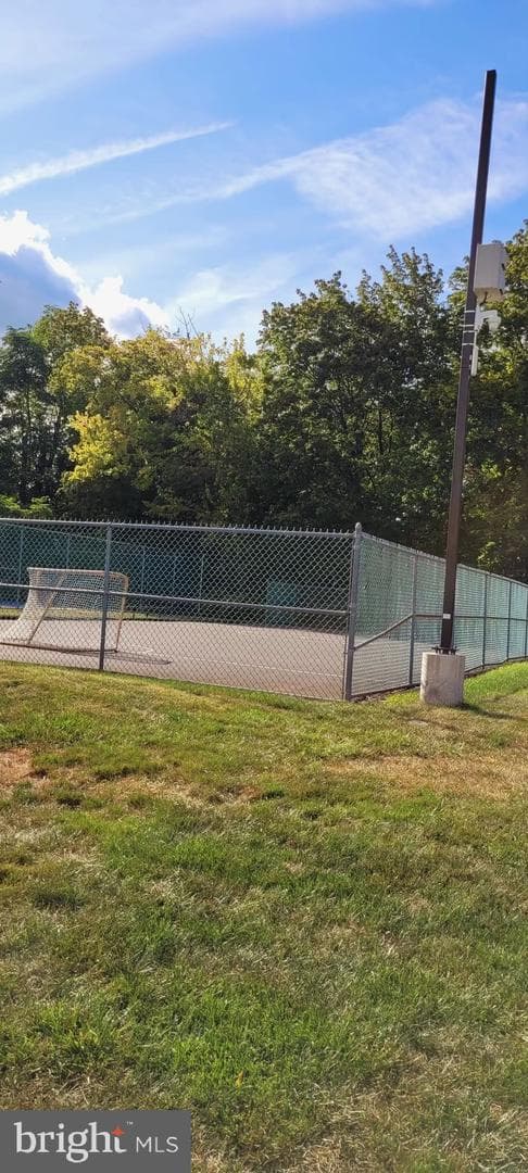 1024 Gates photo 34
