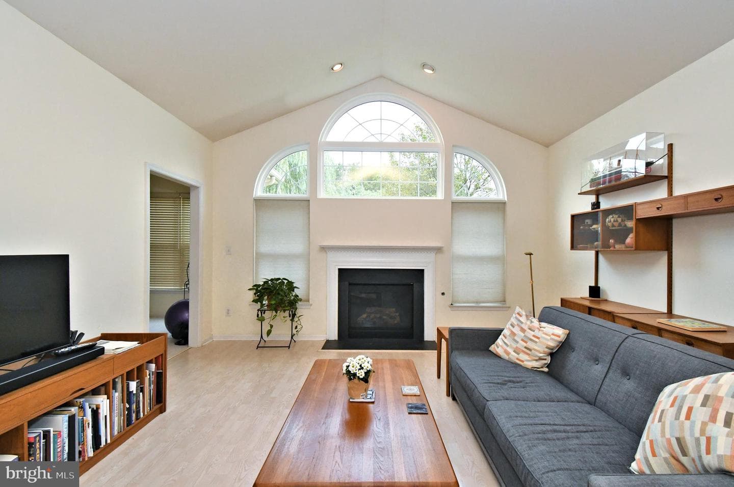 309 Shady Brook Drive photo 16