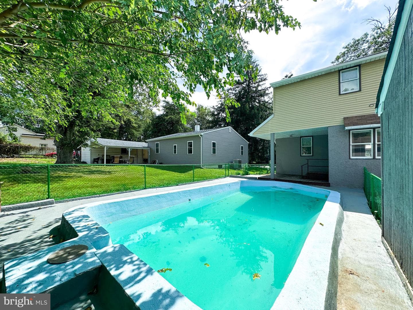 2191 Dunksferry Road photo 9