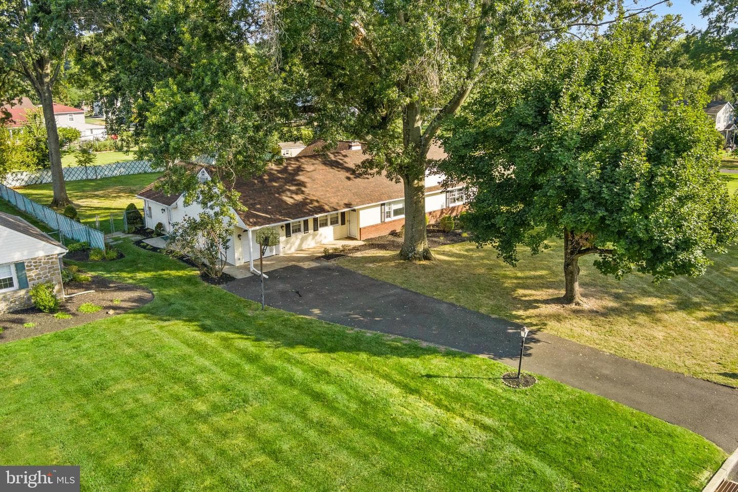 169 Marian Avenue photo 47
