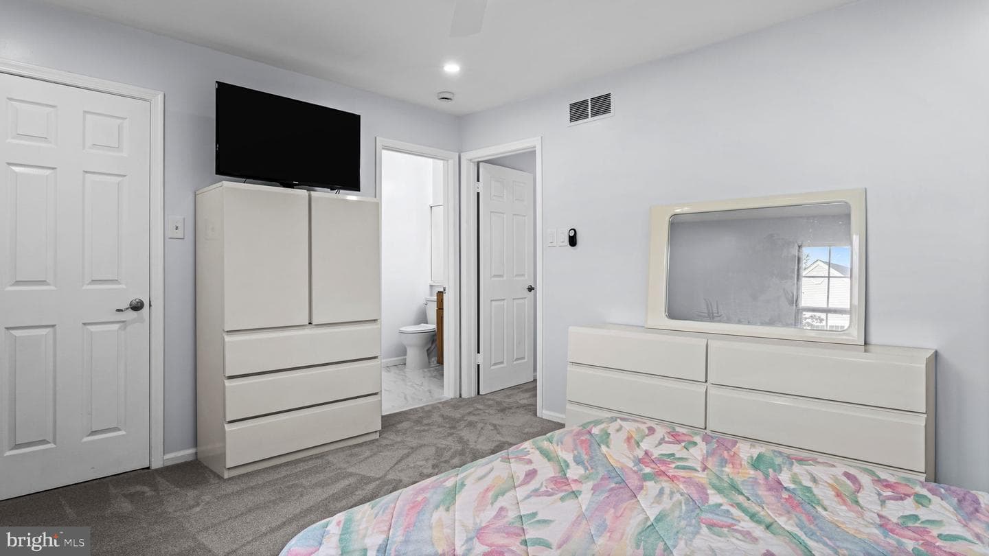 21 Eaton Court photo 14