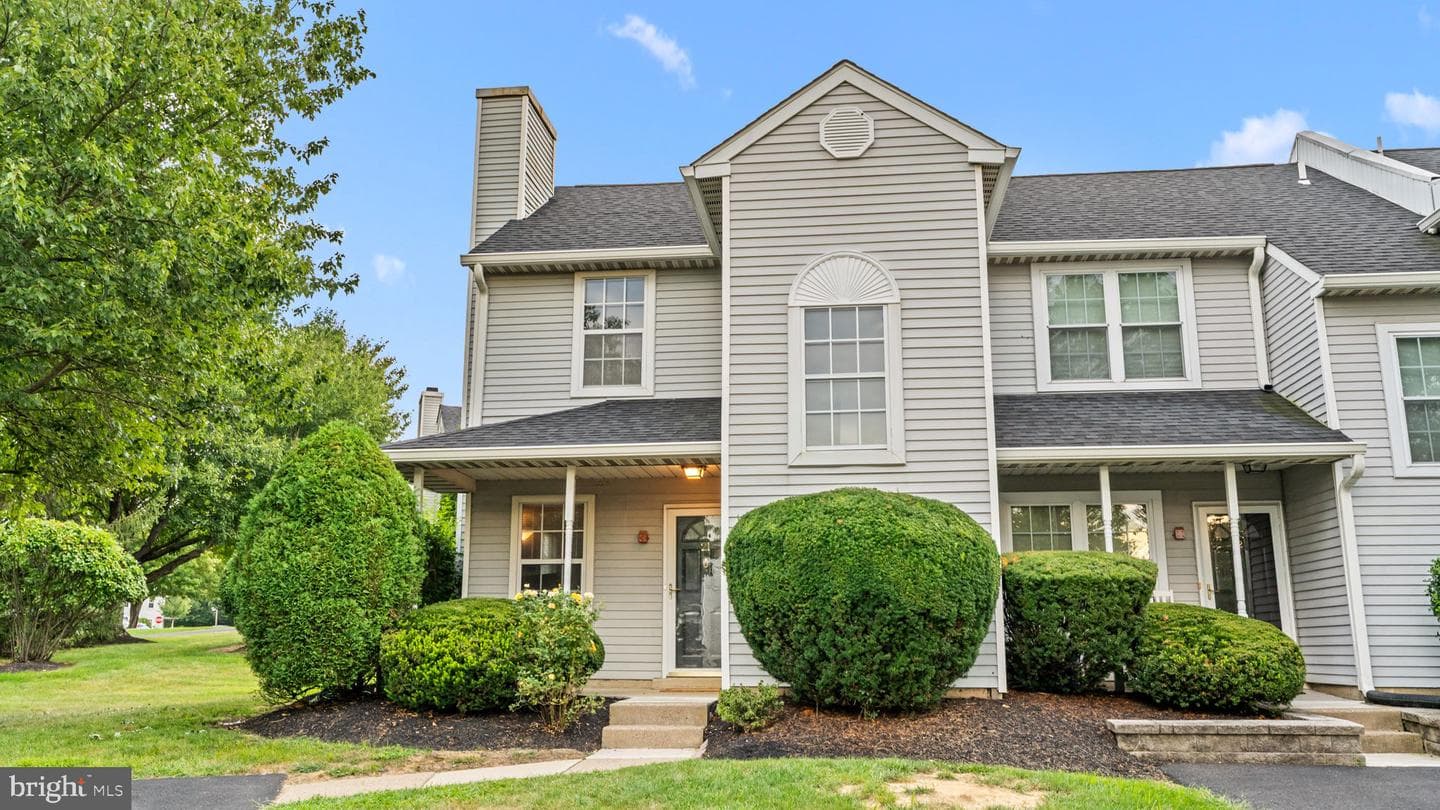21 Eaton Court photo 36