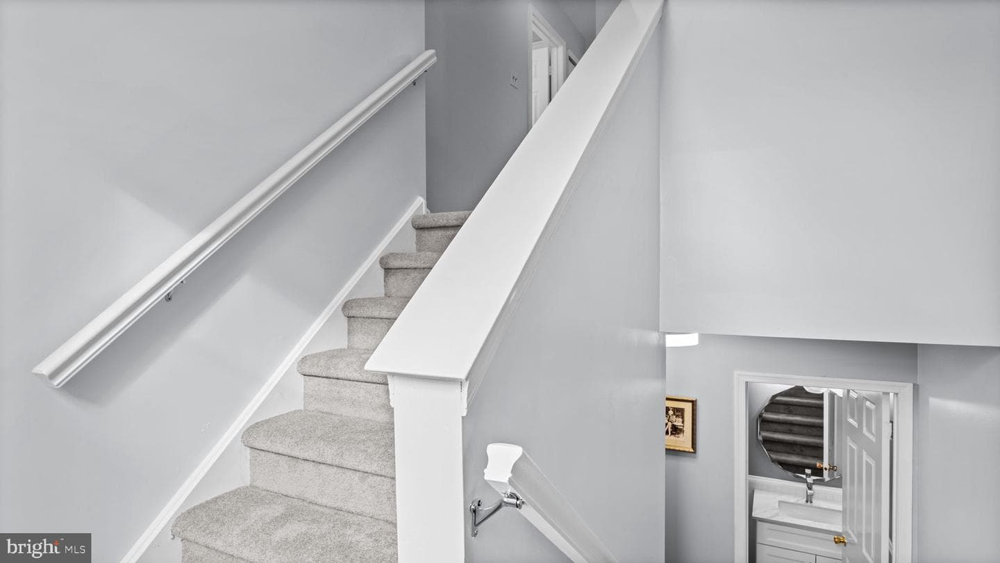 21 Eaton Court photo 6