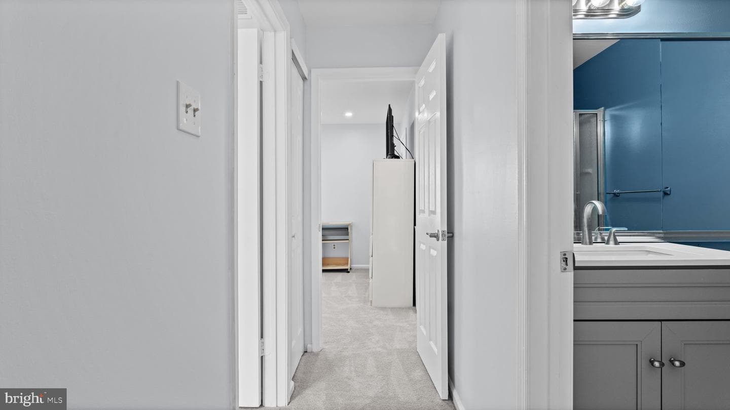 21 Eaton Court photo 7