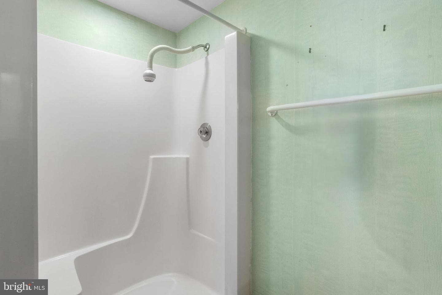 909 Yardley Commons photo 6