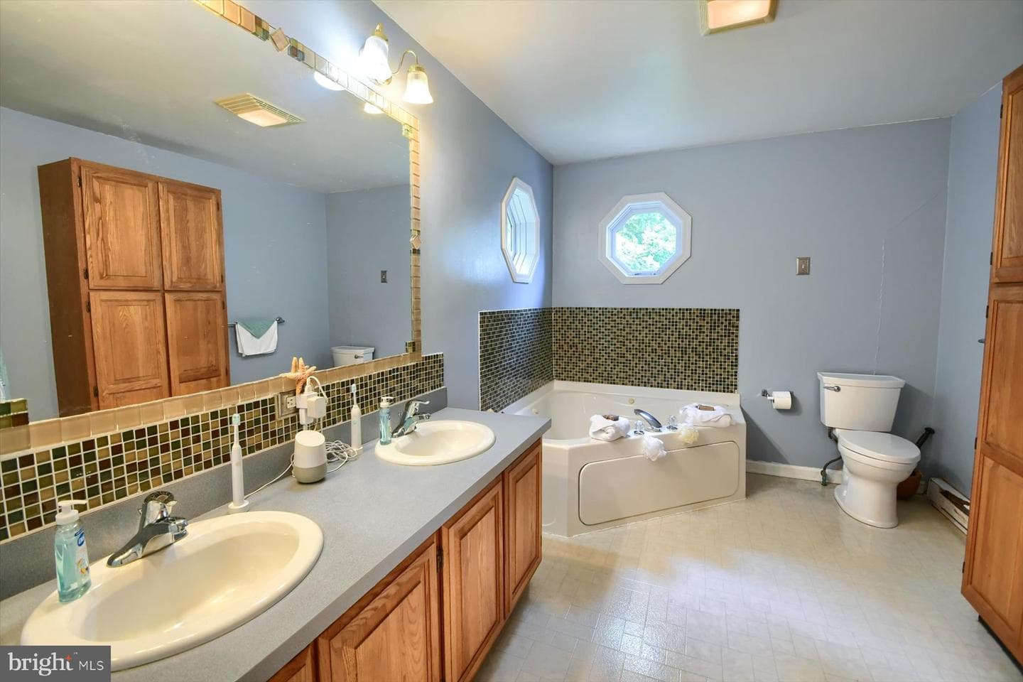 1021 Anna Lane photo 16