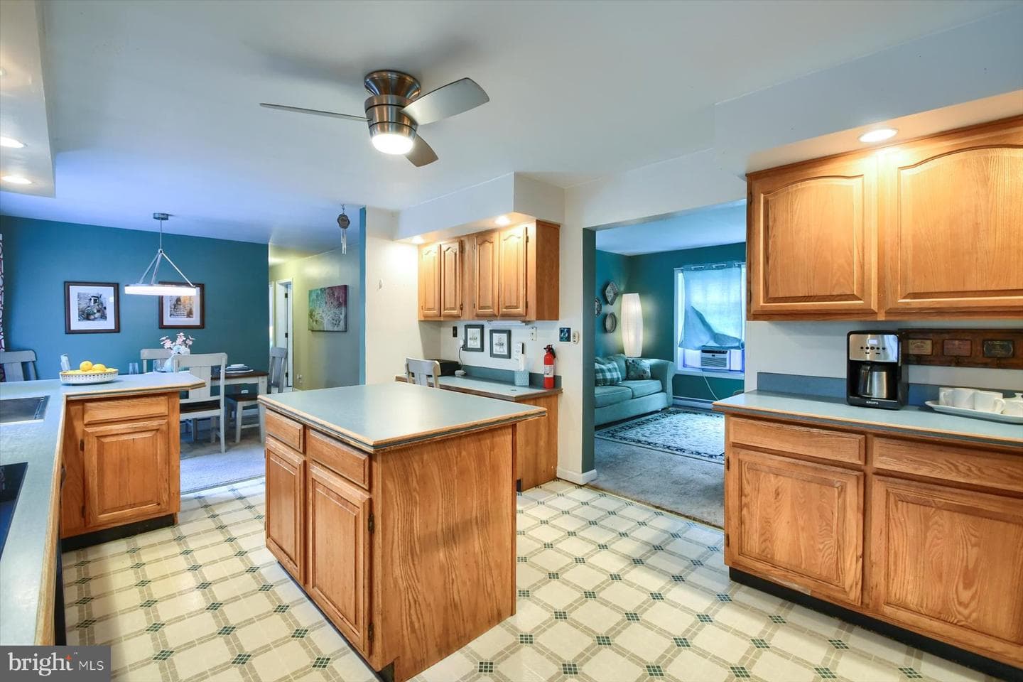 1021 Anna Lane photo 8