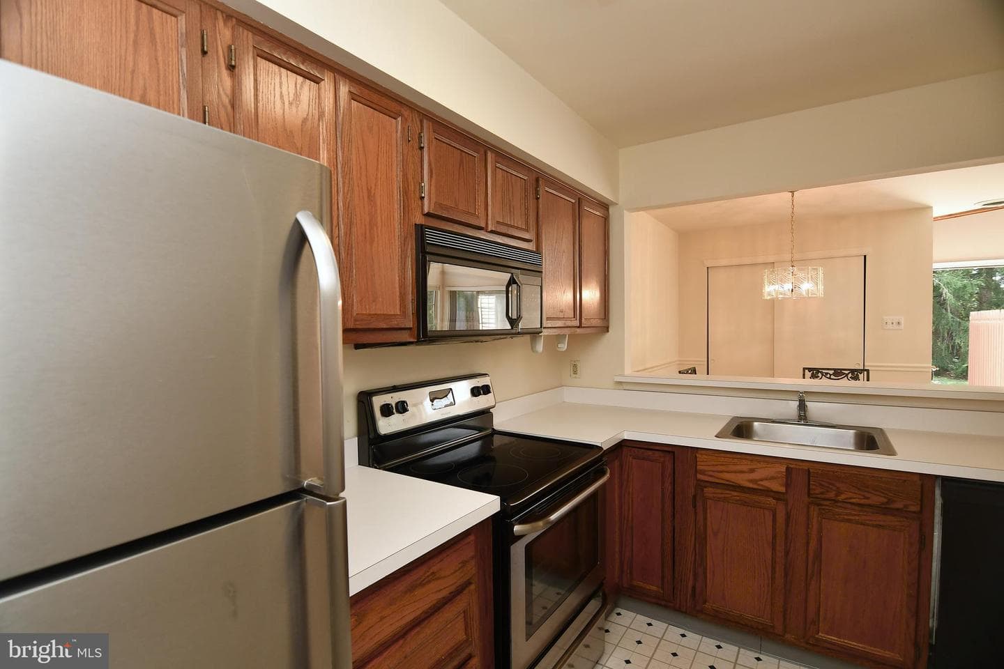 101 Christopher Place photo 10