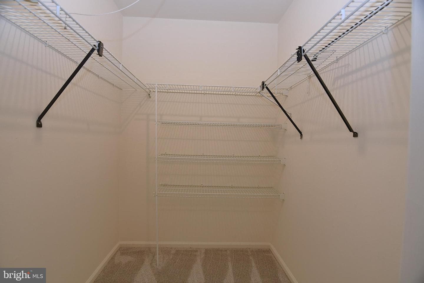 101 Christopher Place photo 12