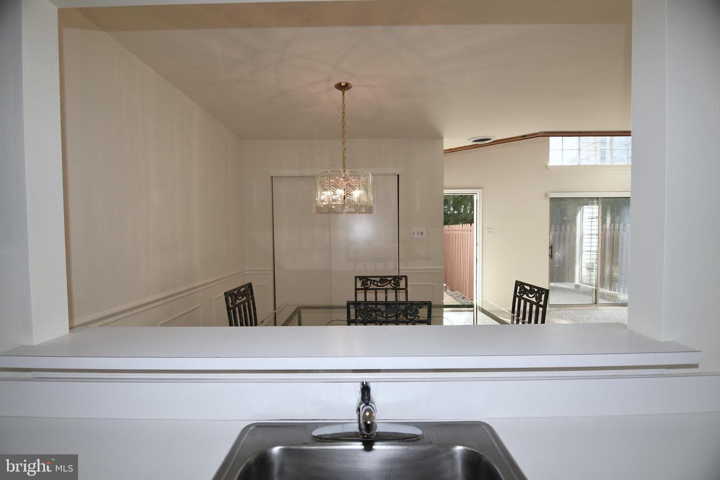 101 Christopher Place photo 8