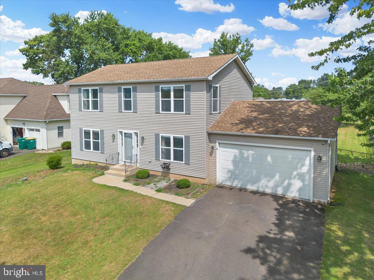 97 Penns Grant Drive photo 4