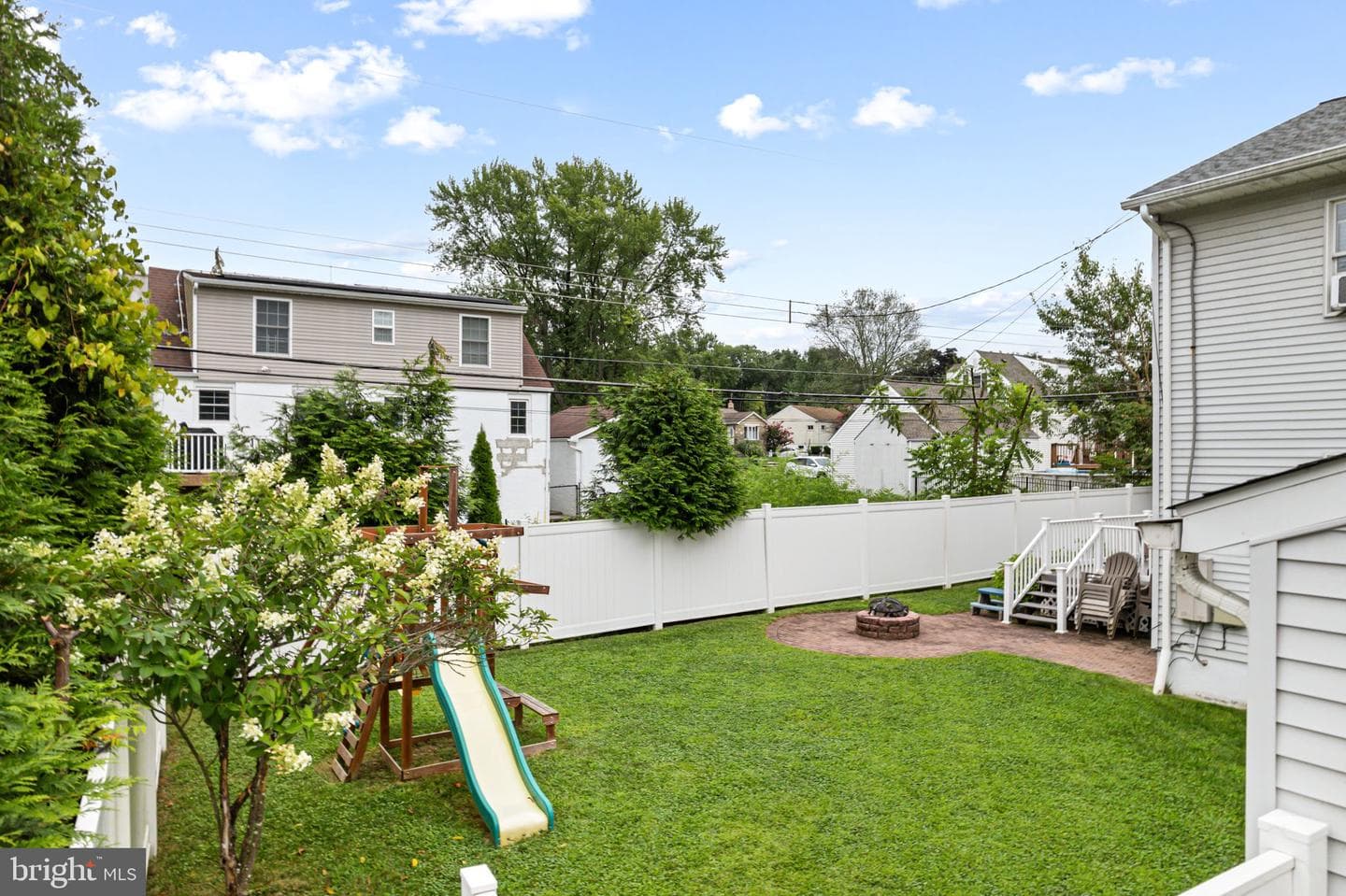 251 Rosewood Avenue photo 21